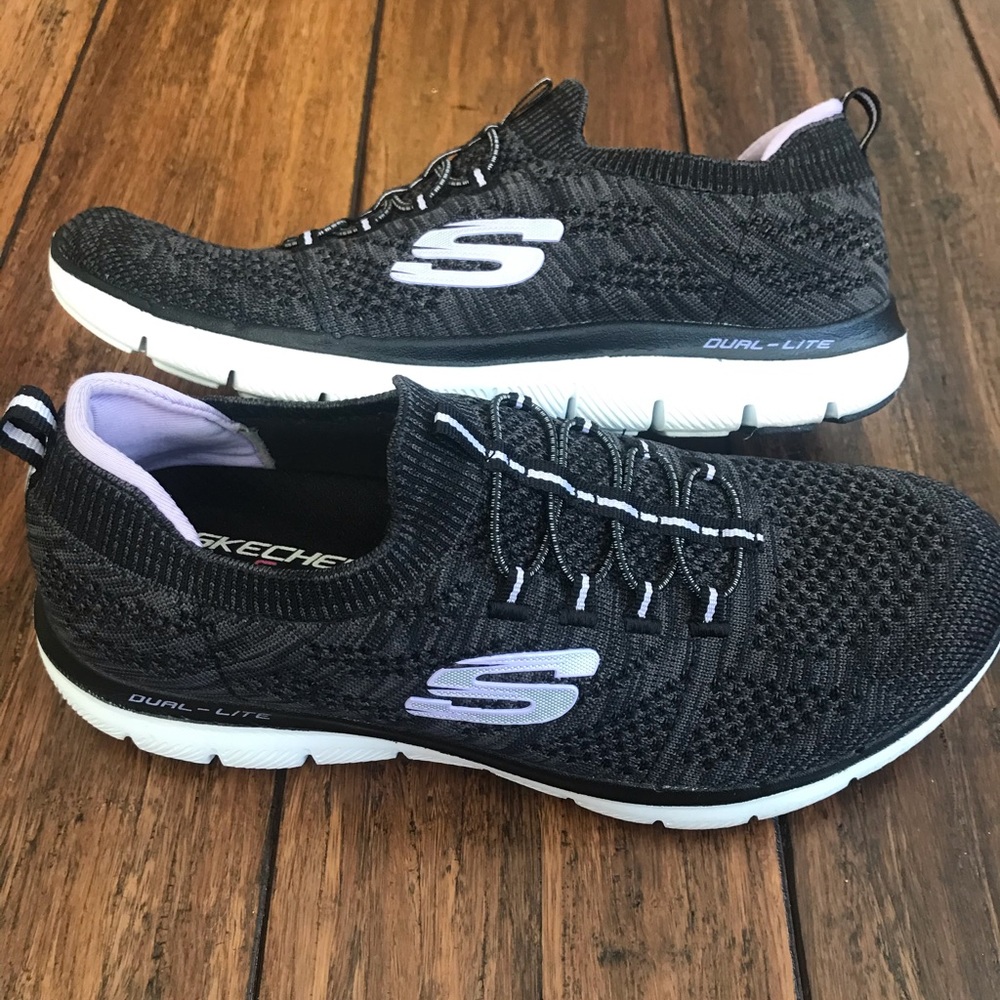 Skechers Air Cooled Memory Foam